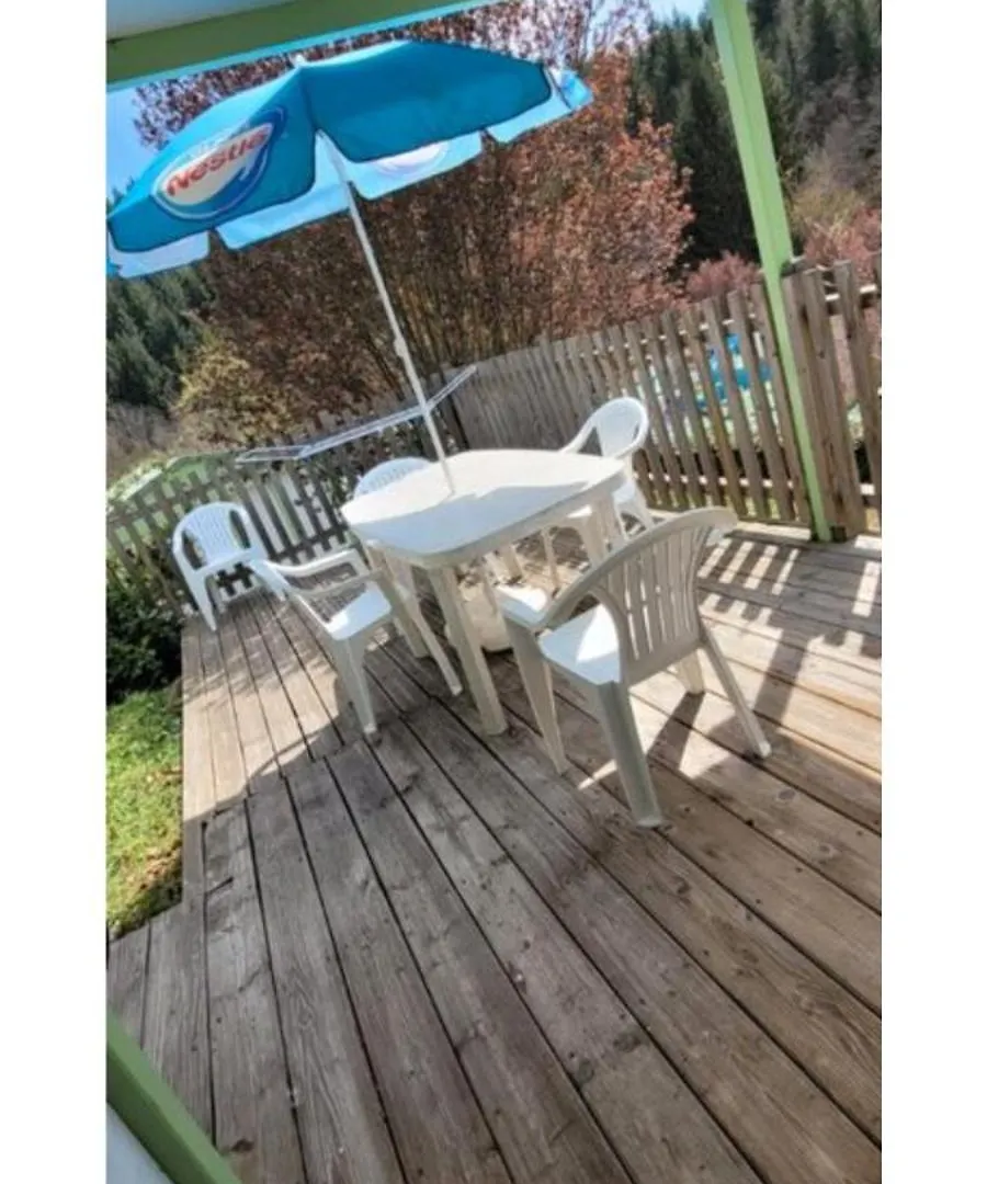 Chalet Dans Camping Avec Piscine Chazelles-sur-Lyon